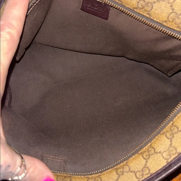 Gucci GG Supreme Monogram Medium Joy Tote - Brown Leather - Picture 12 of 15